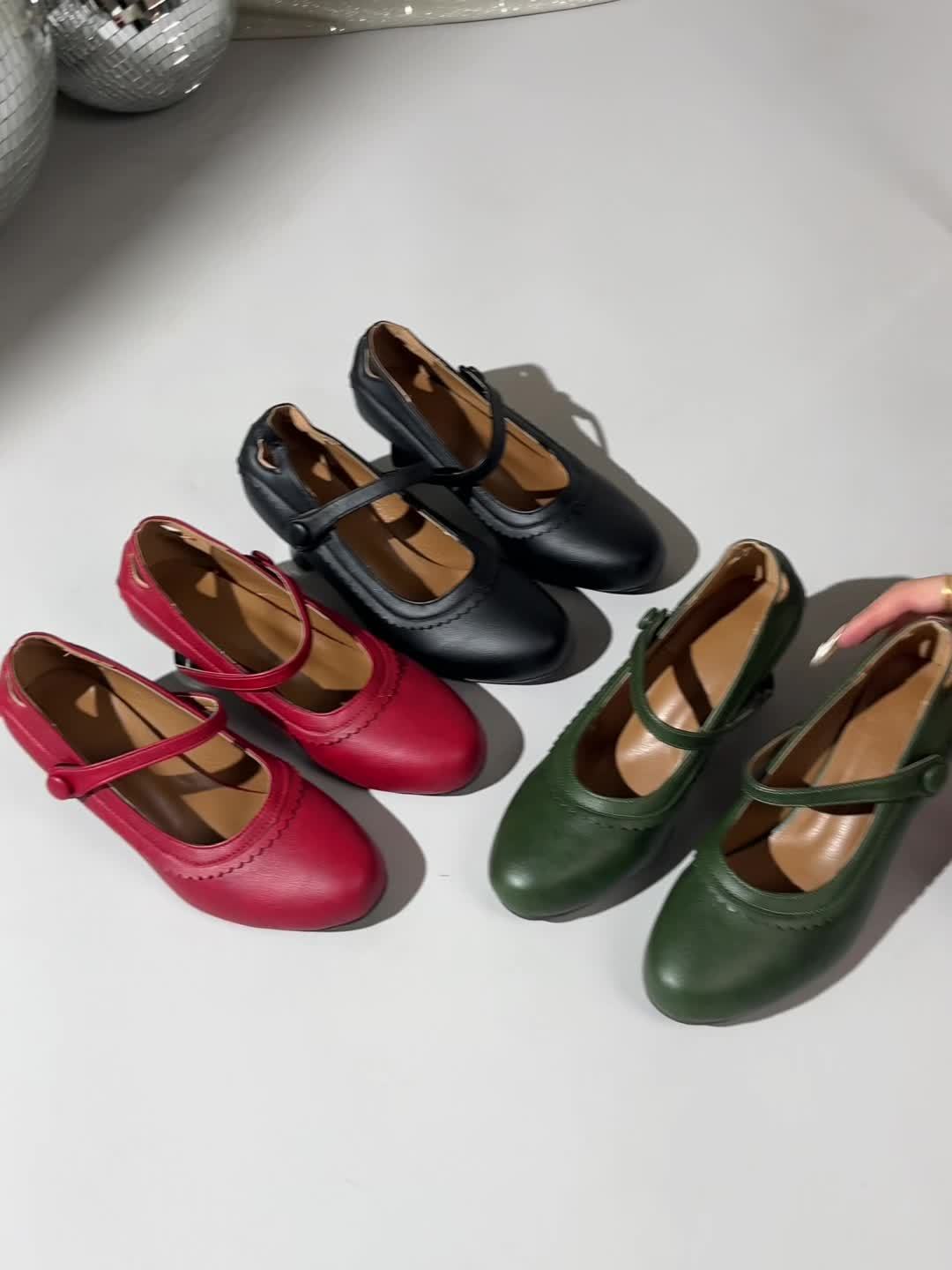 Linais | Retro elegance and modern comfort