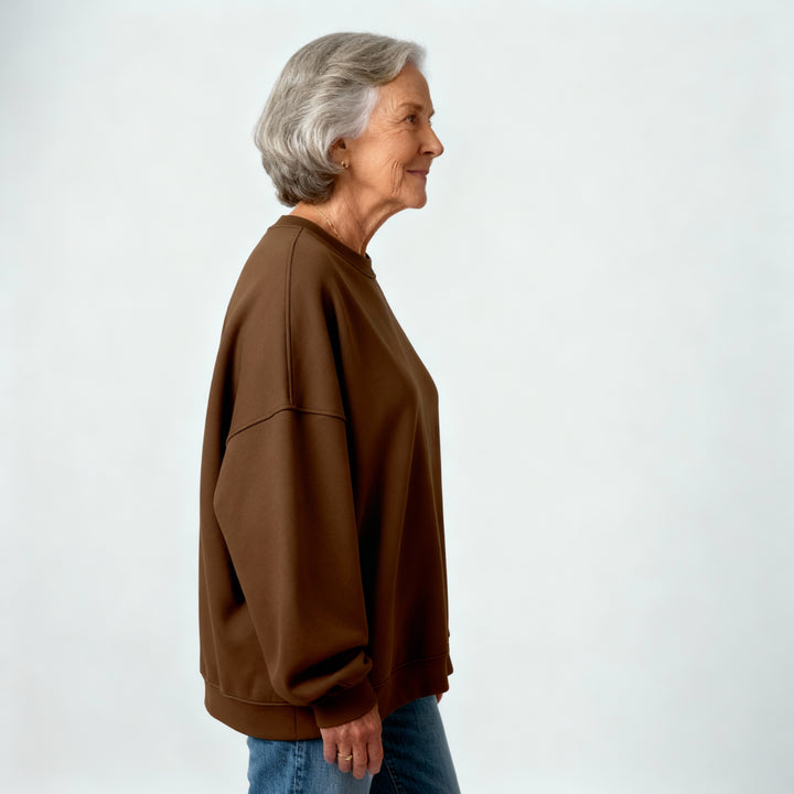 Elizabeth – Lightweight style with a solid color sweater