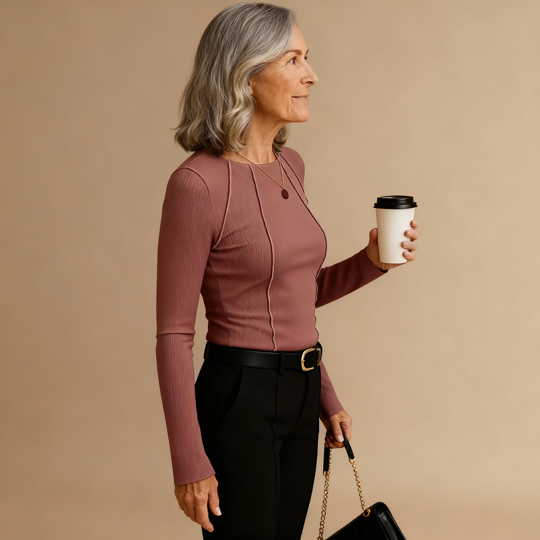 AISOLA | Stylish Fitted Top in Ribbed Fabric