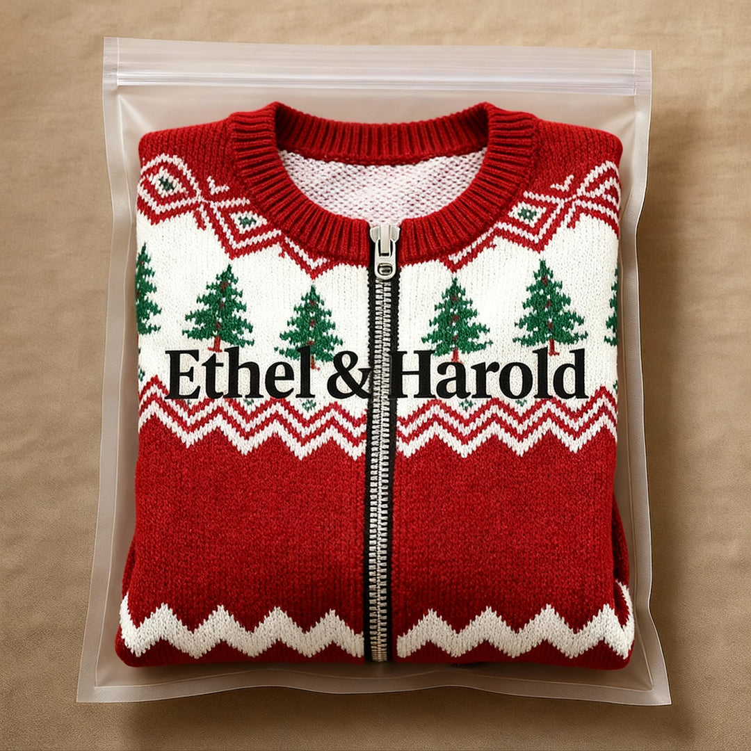 Comfortable Flannel Sweatshirt with Retro Christmas Animal Art Print for Women