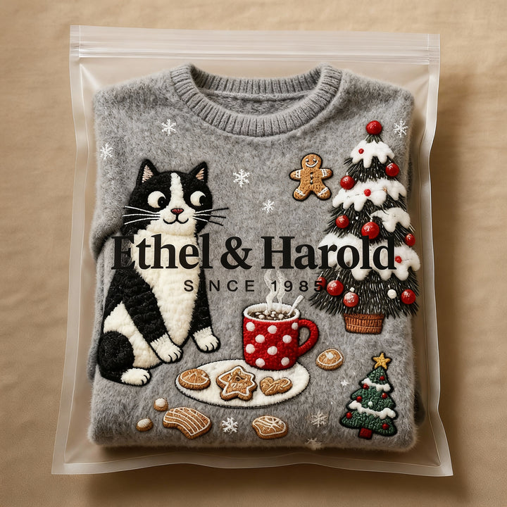 Comfortable Flannel Sweatshirt with Retro Christmas Animal Art Print for Women